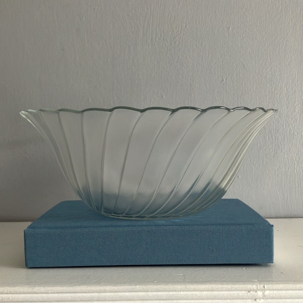 Glcoloc Glass Floral Serving Bowl